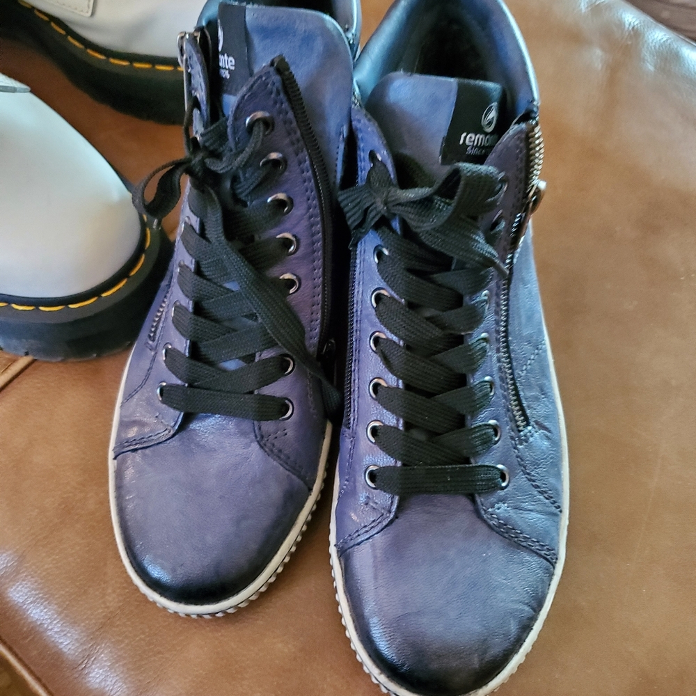 Remonte maditta waterproof leather hightops (41) women's 9.5